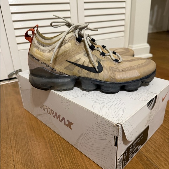 Nike Air VaporMax Tan and Black Men's Athletic Shoes